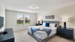 Townhome, 5 Bedrooms | 5 bedrooms, free WiFi, bed sheets - Solterra Resort 7467 (Davenport)