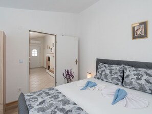 1 bedroom, free Internet