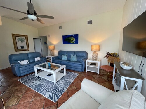 1 Block-Beach, Scuba, Surfing, Golf!