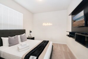 Room - Solterra Resort 7431 (Davenport)