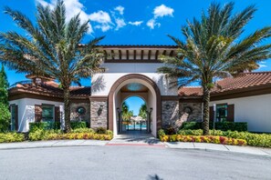 Front of property - Solterra Resort 7431 (Davenport)