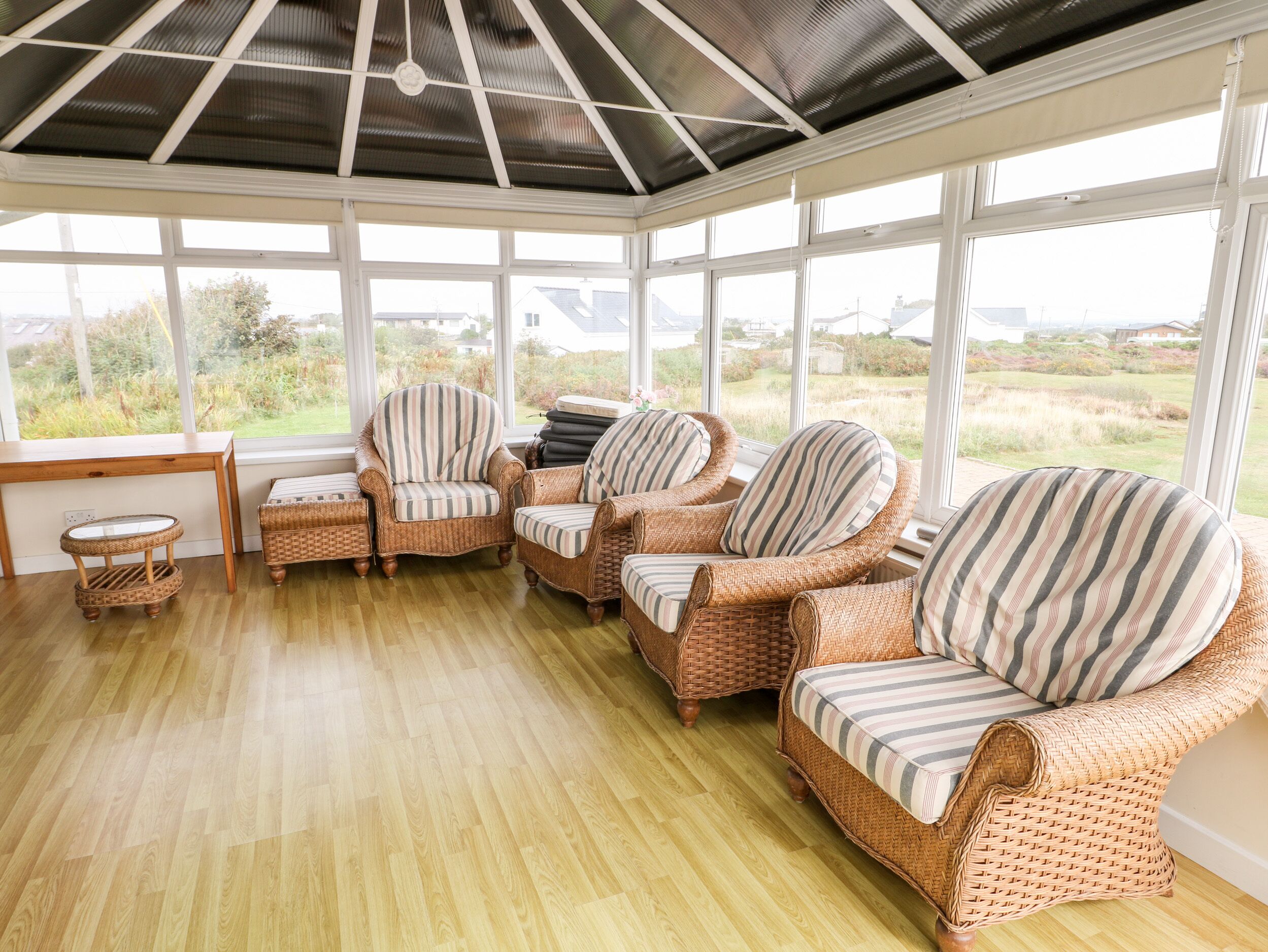 Moorside, Pet Friendly, Country Holiday Cottage In Trearddur Bay - Trearddur Bay