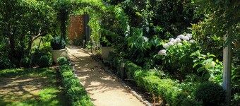 The Alchemist Retreat, Studio in Carterton 