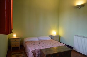 Apartment, 3 Bedrooms, Smoking, Patio | 3 bedrooms