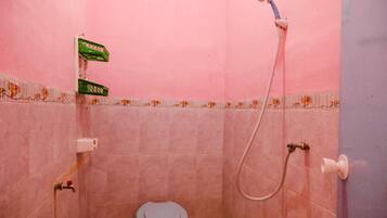 Standard Room, Private Bathroom | Bathroom