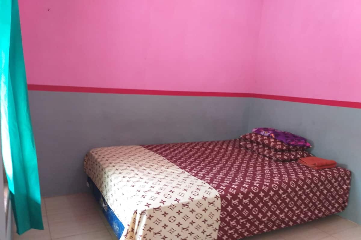 Standard Room, Private Bathroom | WiFi (free)