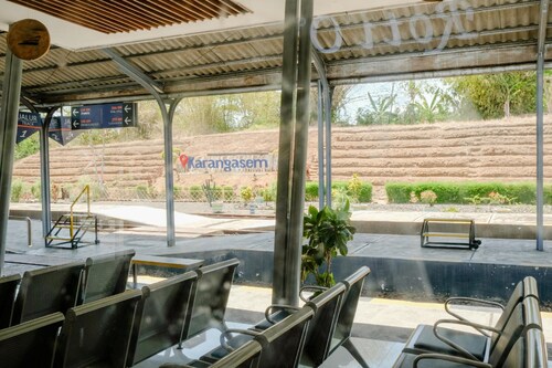 イジェン トラベラー ホームステイ