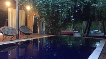 Alberca al aire libre