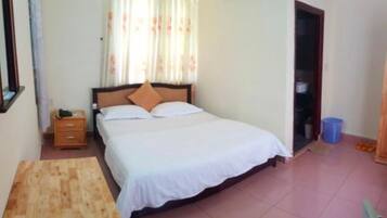 Dobbeltværelse | Skrivebord, gratis Wi-Fi, sengetøj