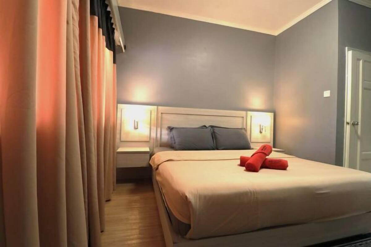 WiFi, bed sheets