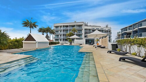 The Entrance Waterfront Apartment 216