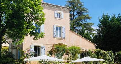 The Bastide of Villecroze