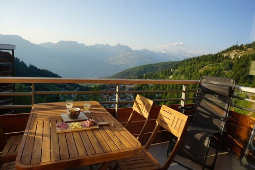 6 pers- plagne center, Montblanc view, telebus base.