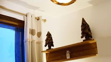 3 slaapkamers, een strijkplank/strijkijzer, gratis wifi, rolstoeltoegang