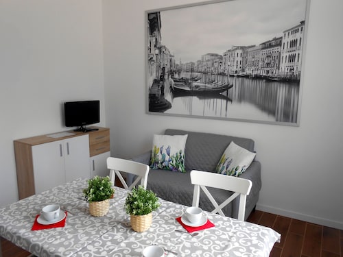 VCE House - YOUR VENICE CHOICE
