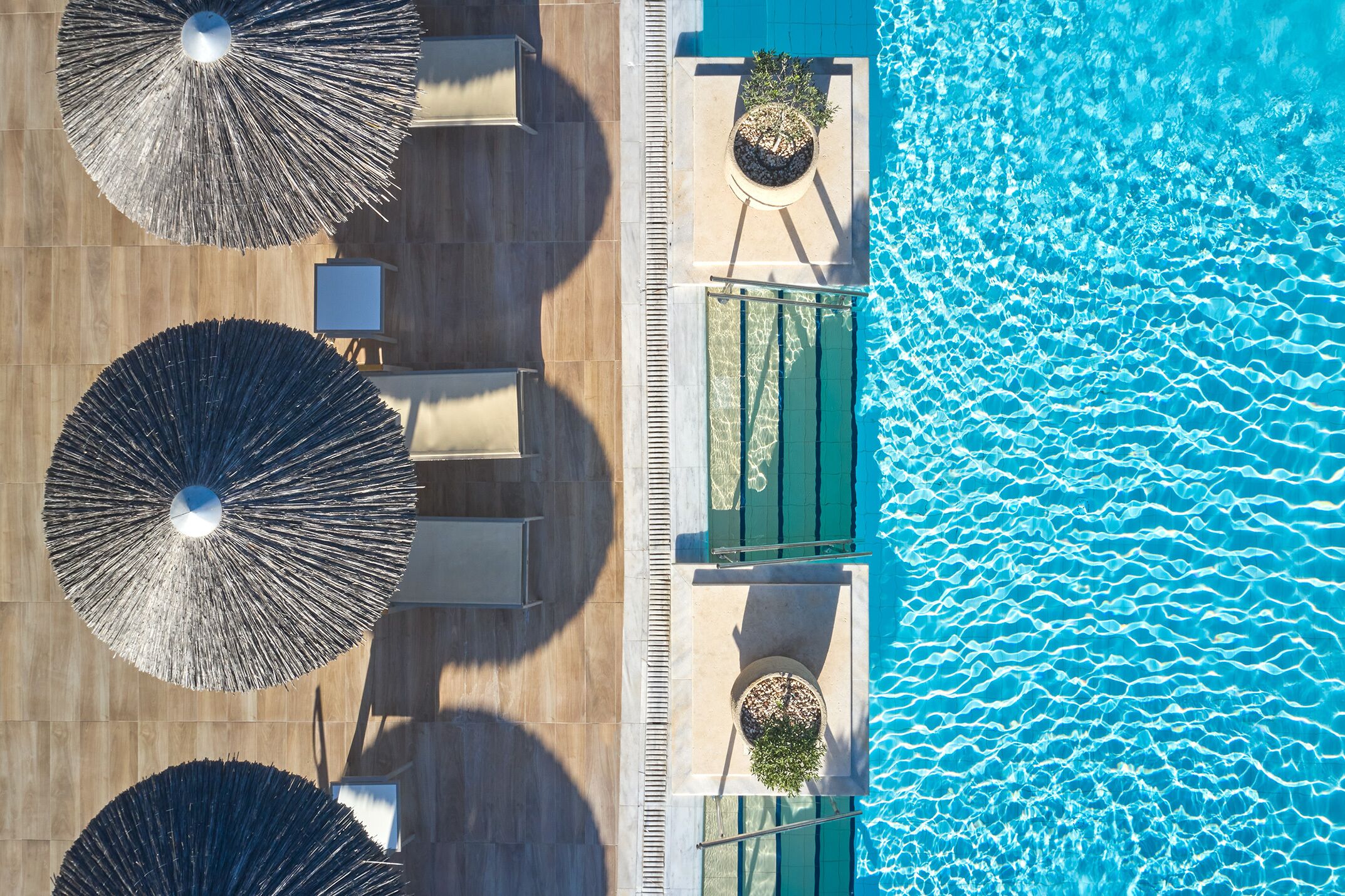 Indoor pool, seasonal outdoor pool