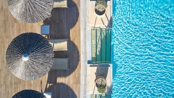 Indoor pool, seasonal outdoor pool
