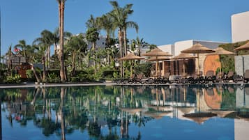 Indoor pool, seasonal outdoor pool