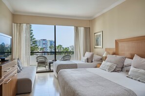 Chambre Familiale | Coffres-forts dans les chambres, rideaux occultants