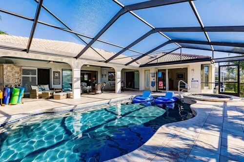 Executive Home with Pool in Punta Gorda