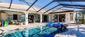 Executive Home with Pool in Punta Gorda