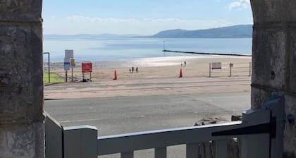 Luxury seafront home in Rhos-on-Sea
