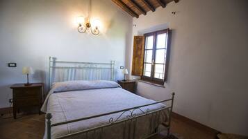 2 chambres, fer et planche Ă repasser, accĂšs Internet, draps fournis