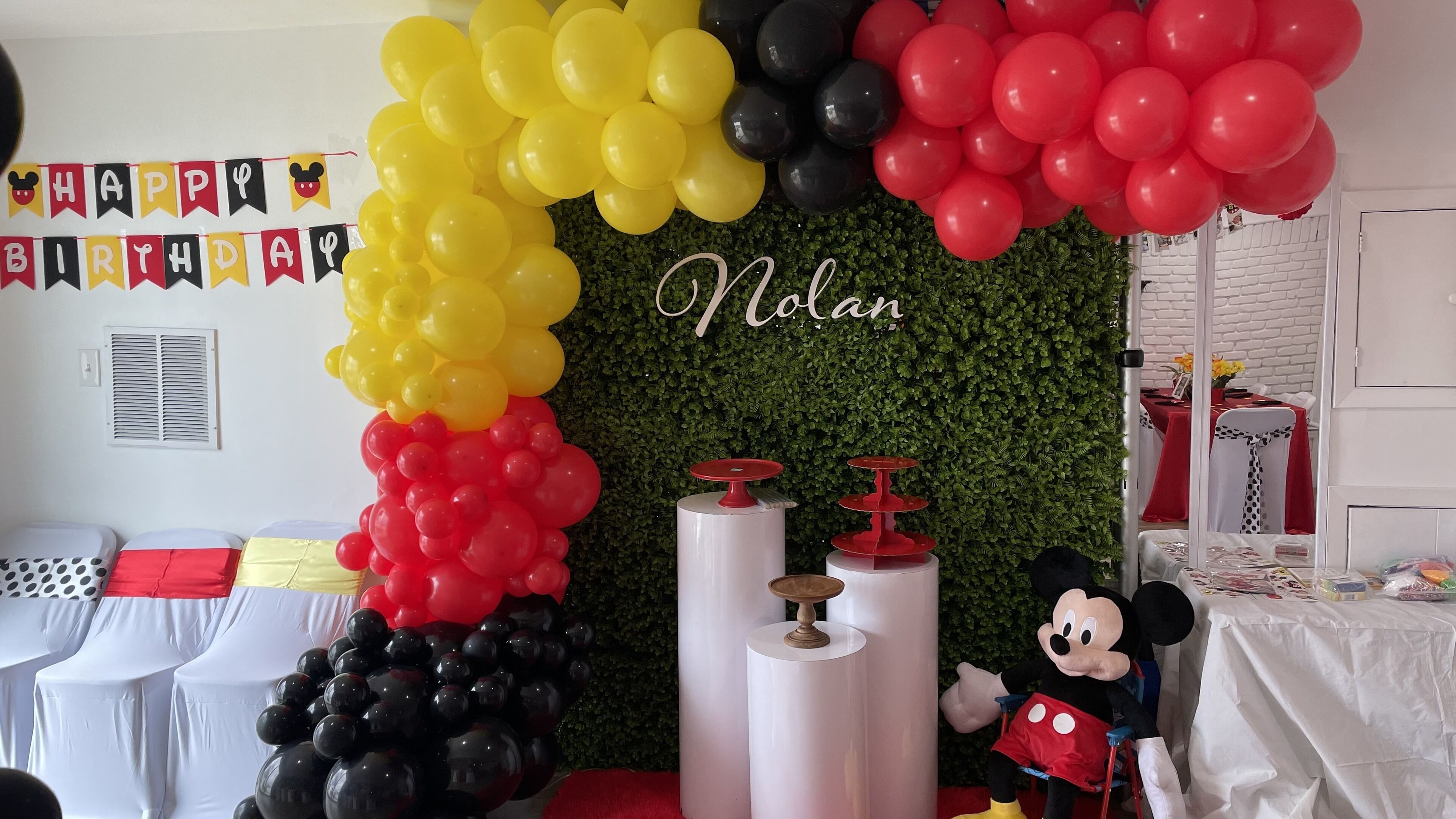  Modern Event Space And Yard Catered To You
