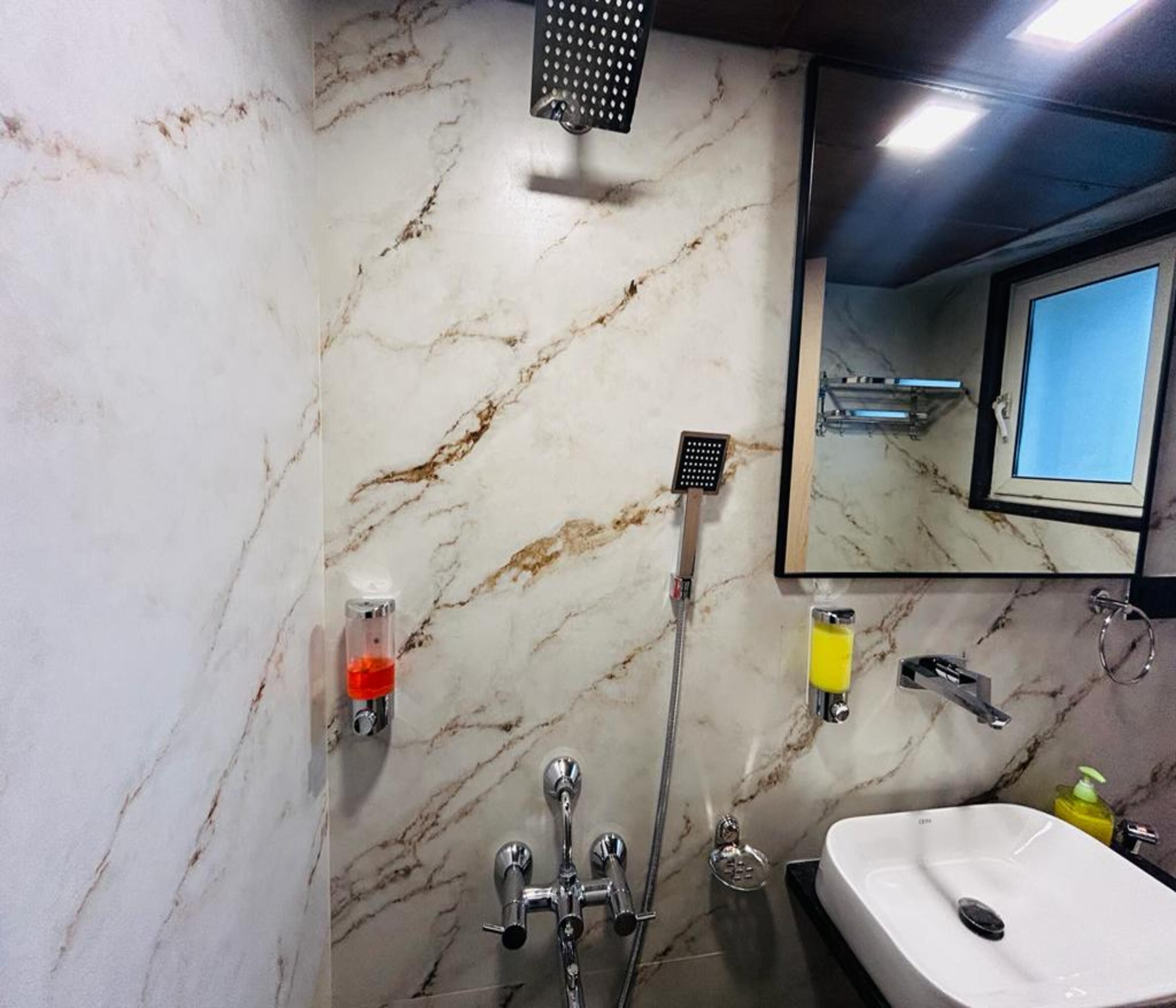 Foto - J Hotel and Banquets