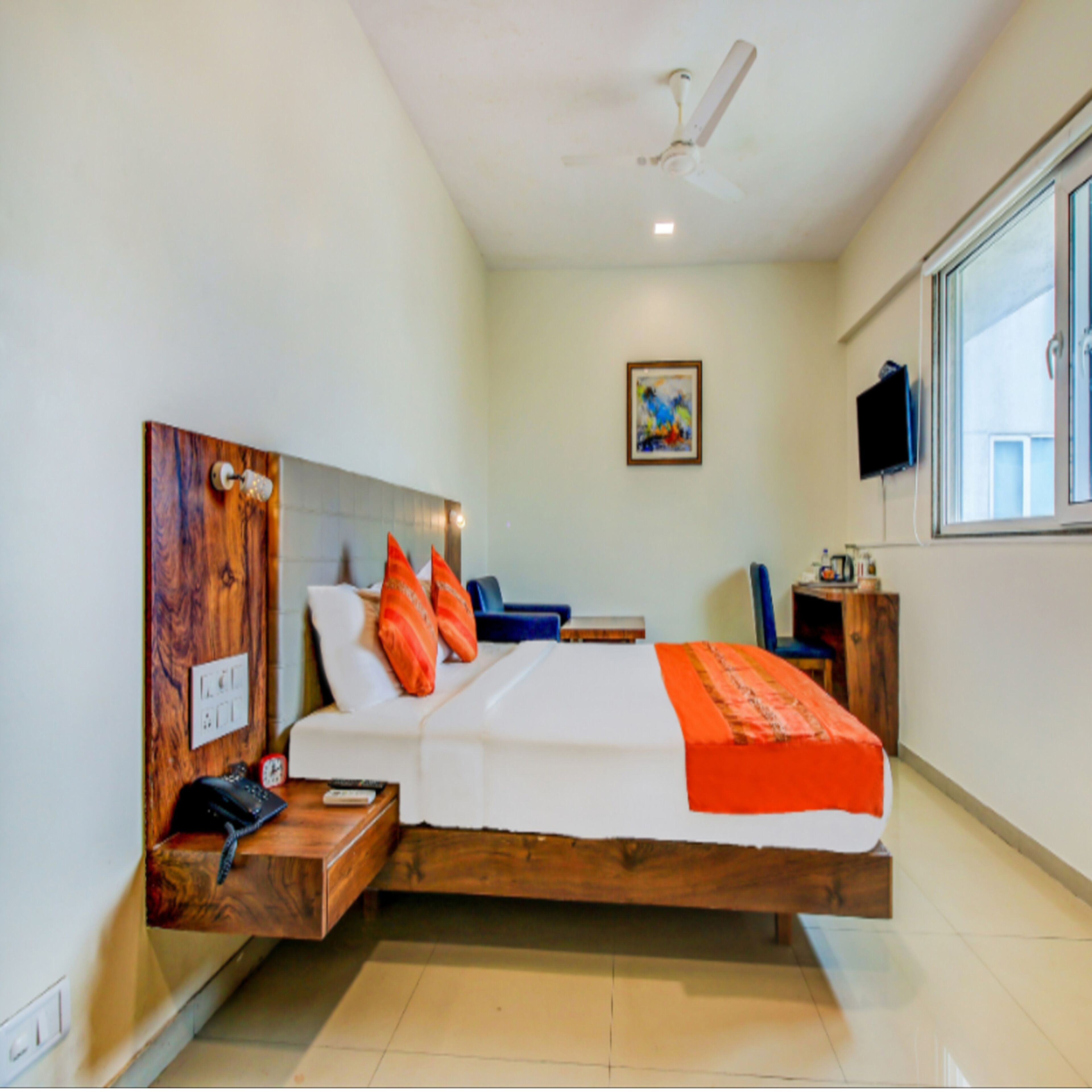 Foto - J Hotel and Banquets