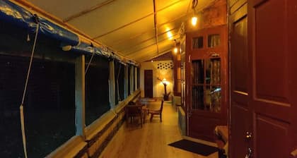 LEELA HERITAGE VILLA building was built around in the late 1890s