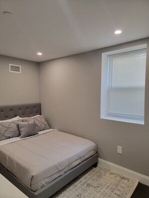 2 chambres, fer et planche à repasser, accès au Wi-Fi (inclus)