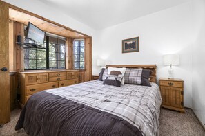 3 chambres, bureau, Wi-Fi gratuit, draps fournis