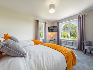 คอทเทจ | 5 ห้องนอน, ห้องพักตกแต่งอย่างมีเอกลักษณ์, ตกแต่งพิเศษโดยเฉพาะ, Wi-Fi ฟรี