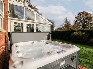 คอทเทจ | ภายใน