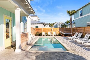 Beheizter Pool