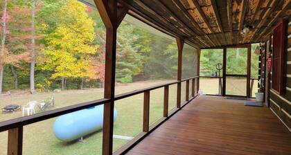 3 bedroom Log Cabin on 11 acres 3 minutes from Pipestem Resort State Park