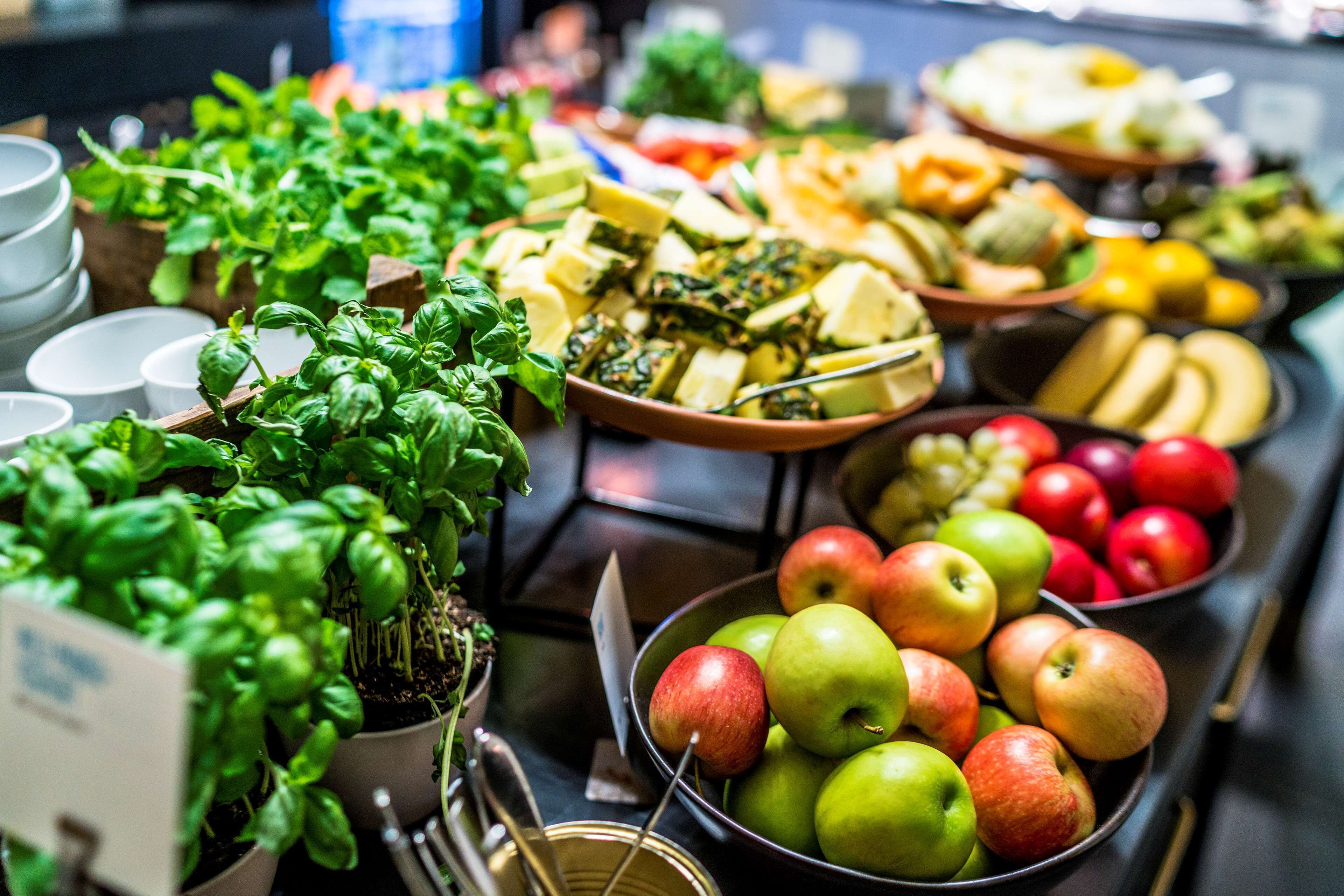 Desayuno buffet (SEK 229 por persona) 