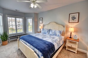 3 bedrooms, iron/ironing board, Internet, bed sheets