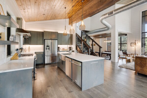 Oven, stovetop, dishwasher, coffee/tea maker