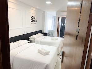 Smart TV, computer monitors - Hotel Novo Centro (Petrolina)