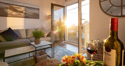 Sea Breeze: 3âBed Apartment with Sea Views in Rhosneigr | Managed by Anglesey Holiday Lettings