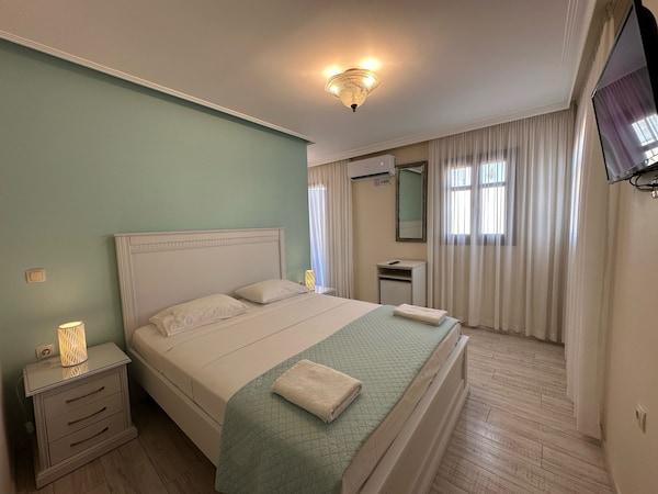 Theasis Athens - Athens