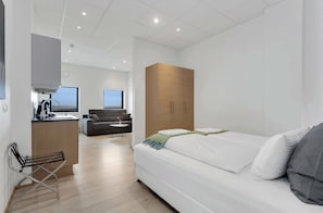 1 bedroom, WiFi, bed sheets - Blue Mountain Apartments - Economy Studio (Kópavogur)