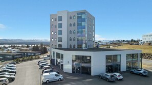 Exterior - Blue Mountain Apartments - Corner Studio with View (Kópavogur)