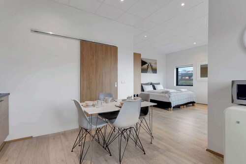 Blue Mountain Apartments - Economy Studio