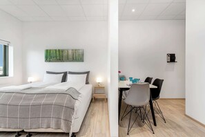 2 makuuhuonetta, Wi-Fi, vuodevaatteet