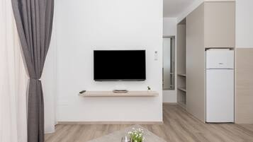 Apartamento (A2) | Zona de estar | Una televisión LCD