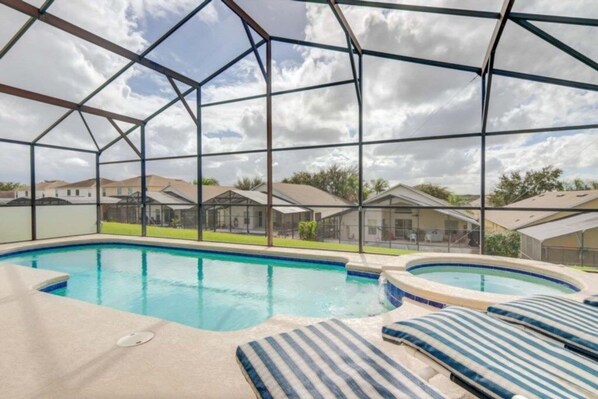 Casa, 4 habitaciones | Alberca | Alberca climatizada 