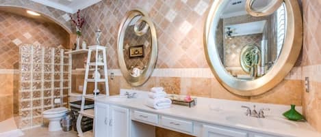 Villa, 4 Bedrooms | Bathroom